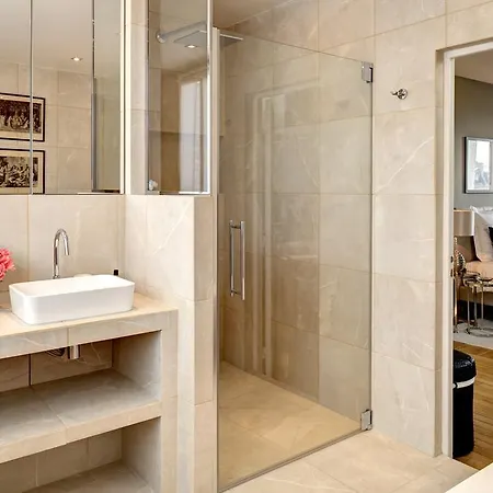 Saint Martin's Apartment Paris